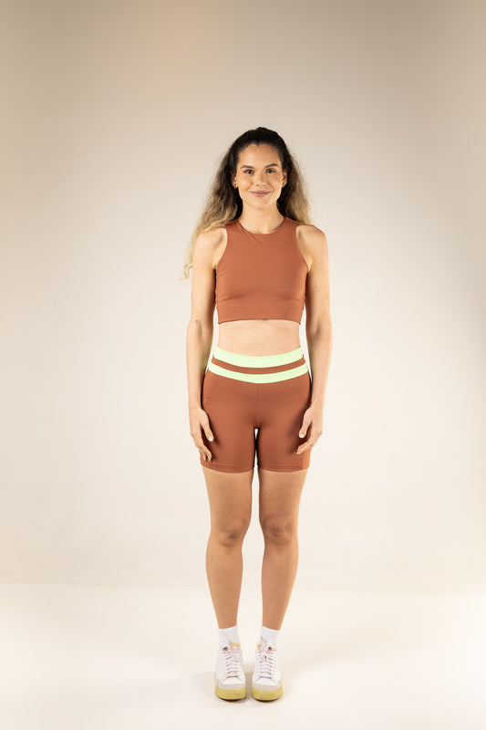 Shorts Movimento - Marrom